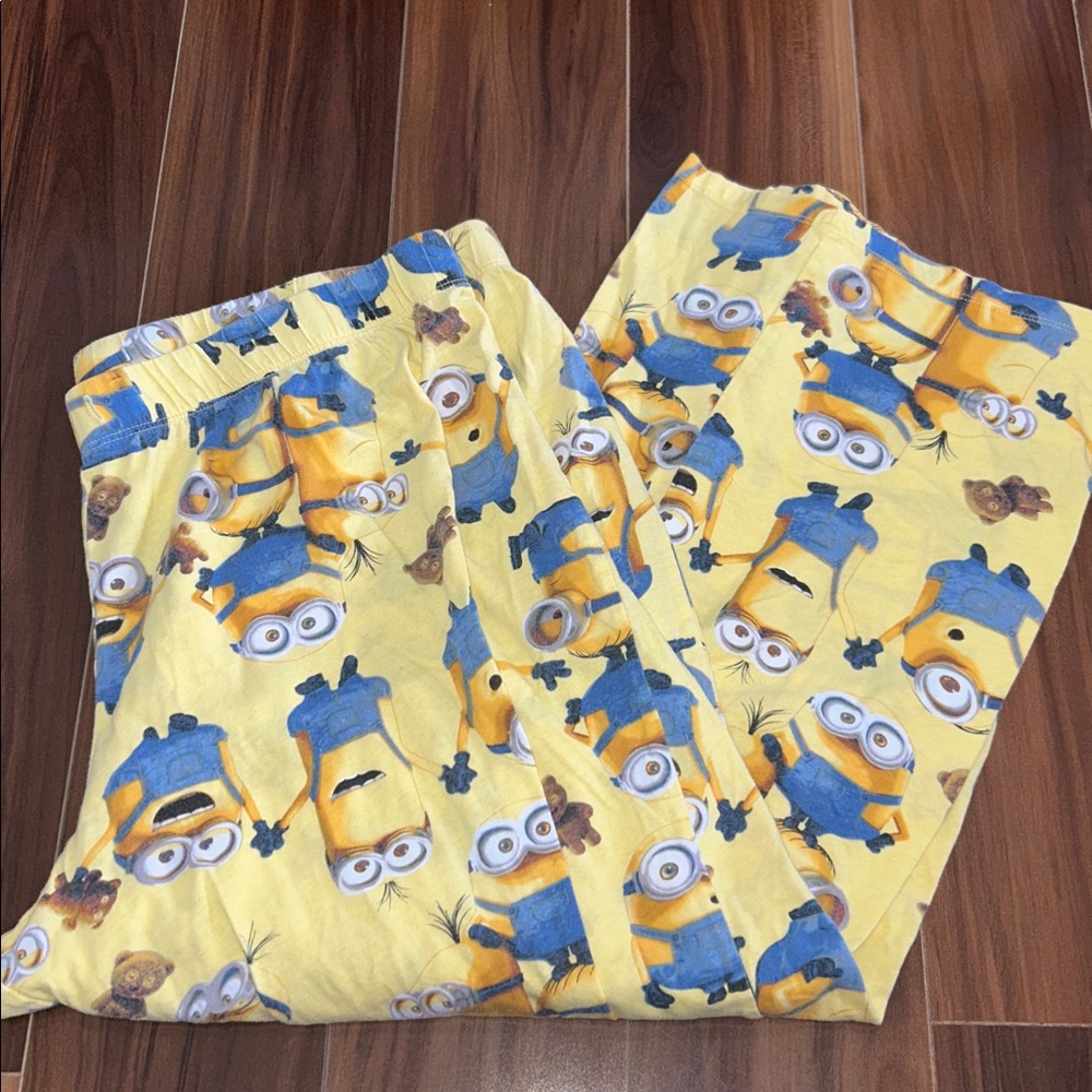 XL Minions 100% cotton capri pajama pants